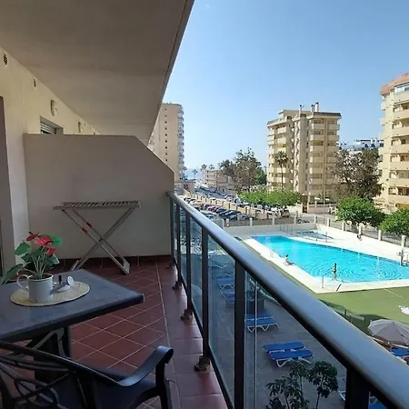 Elegante Alojamiento Con Piscina A 200 M Del Mar. * Бенальмадена