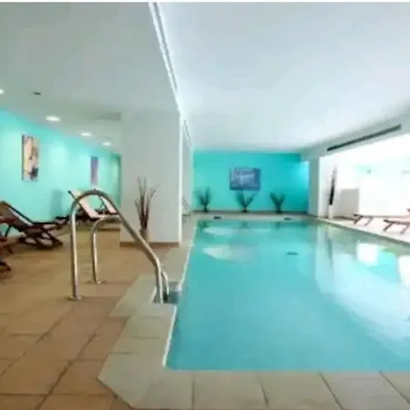 Elegante Alojamiento Con Piscina A 200 M Del Mar. *