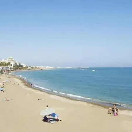 Elegante Alojamiento Con Piscina A 200 M Del Mar. Διαμέρισμα Benalmádena