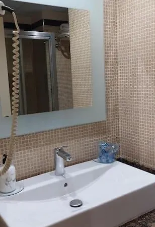 Elegante Alojamiento Con Piscina A 200 M Del Mar. Διαμέρισμα Benalmádena